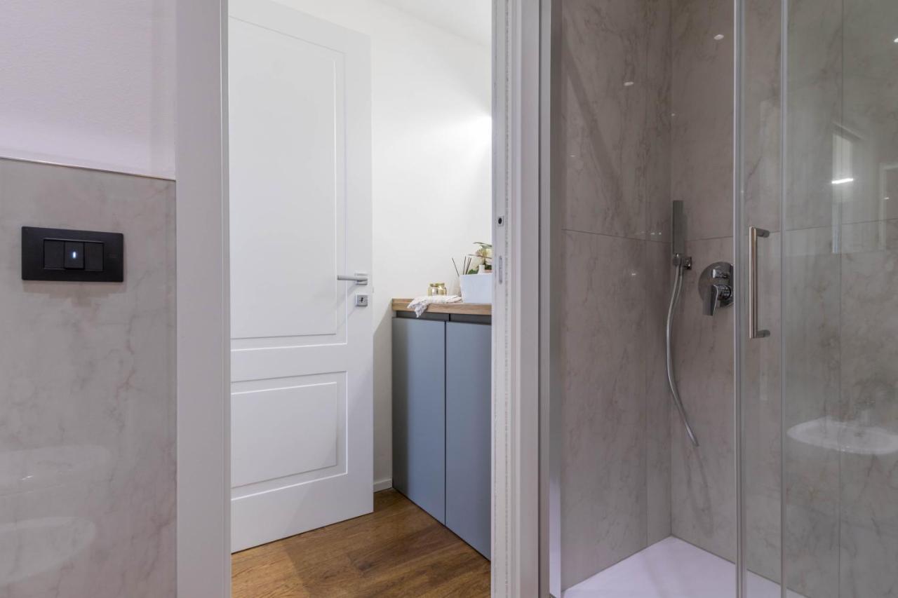 Duomo Heartbeat Studio - Via Disciplini Milan Luaran gambar